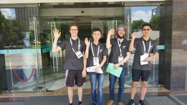 Youth team leave china 181.jpg